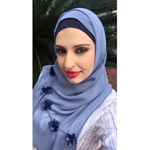 Hijab Babado com Aplicações Azul