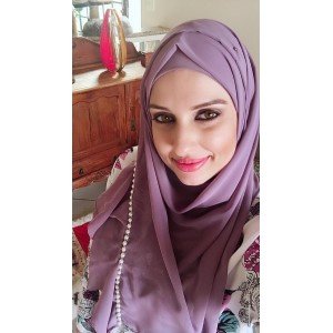 Hijab Babado com Aplicações