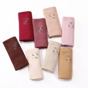 Hijab Jersey com Bordado categoria