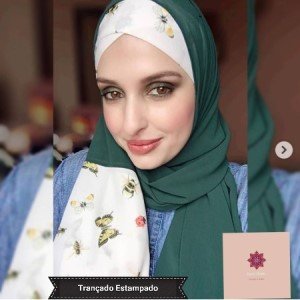 Hijab Trançado Estampado com Lateral