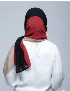 Hijab Tricolor Vermelho - Contraste de Cor